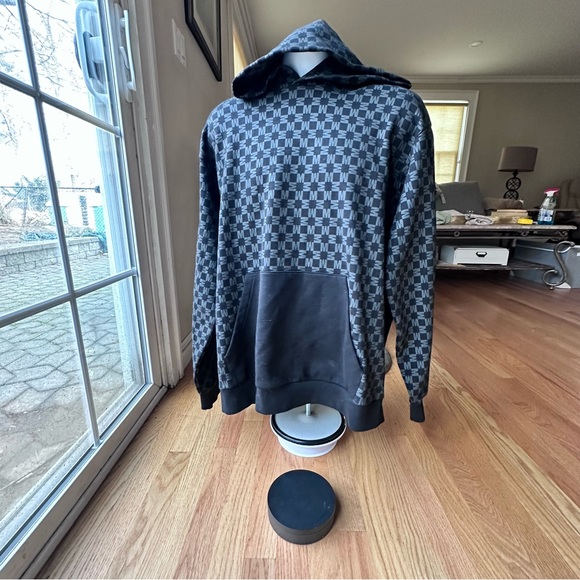 BNWT Moncler sweatshirt xl - Picture 8 of 16